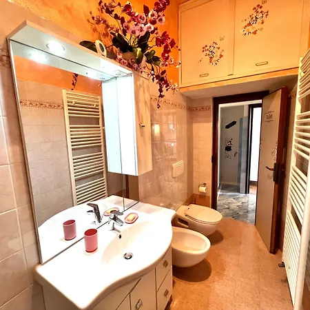 Dream Lakefront Holiday home Bellano